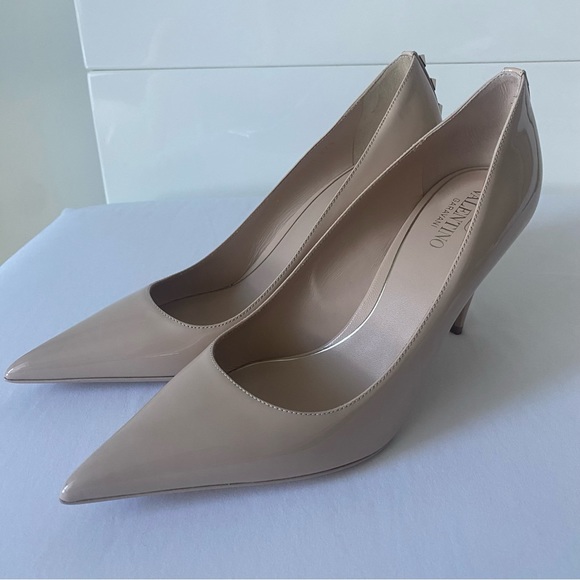 NWOT 100% Authentic Valentino Garavani Rockstud Pointed Toe Pump - Picture 8 of 12